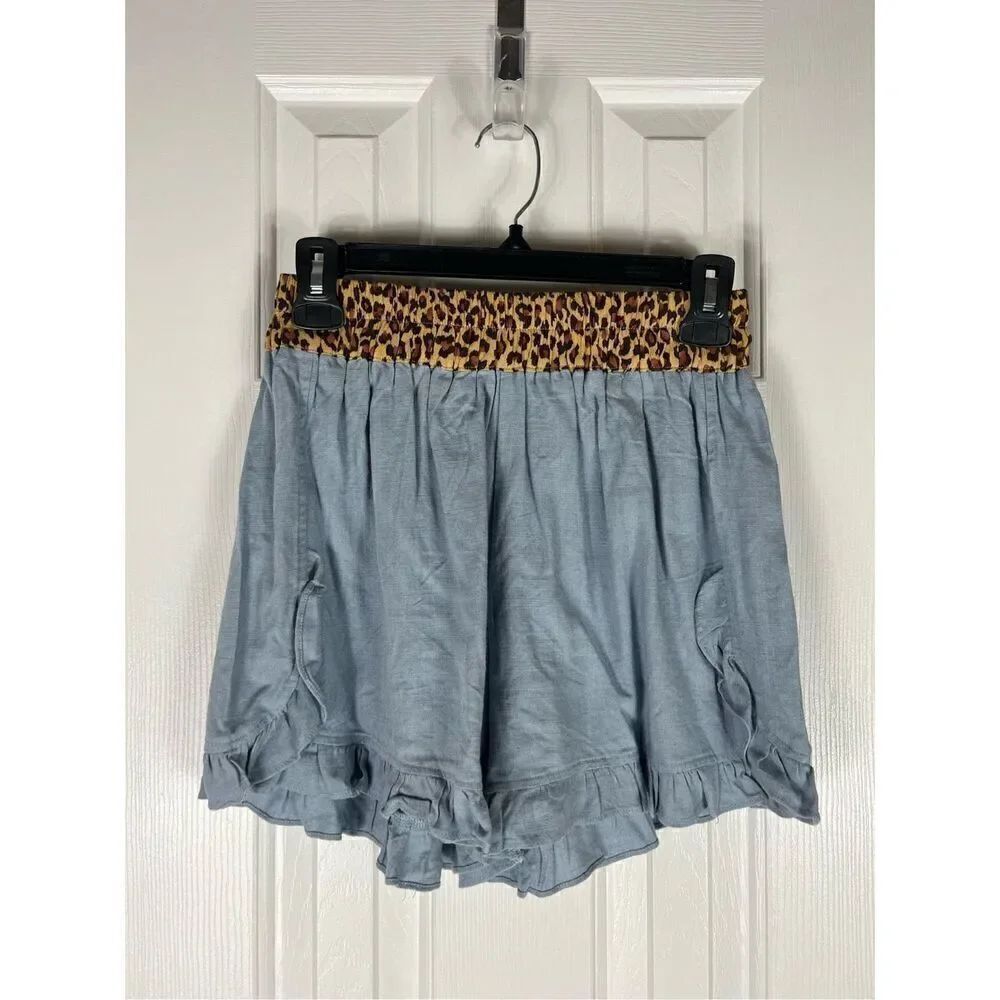 NWT Umgee Womens Shorts Size Small